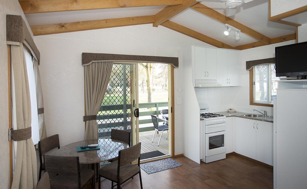 Big 4 Barossa Tourist Park Hotel Nuriootpa Kamer foto